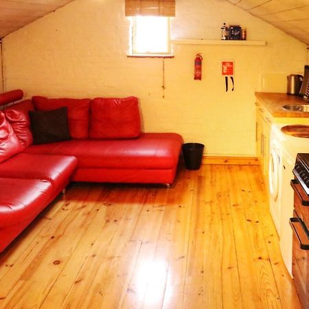 Lee Valley Lodge Чезент Екстер'єр фото