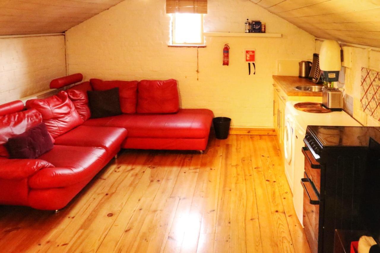 Lee Valley Lodge Чезент Екстер'єр фото