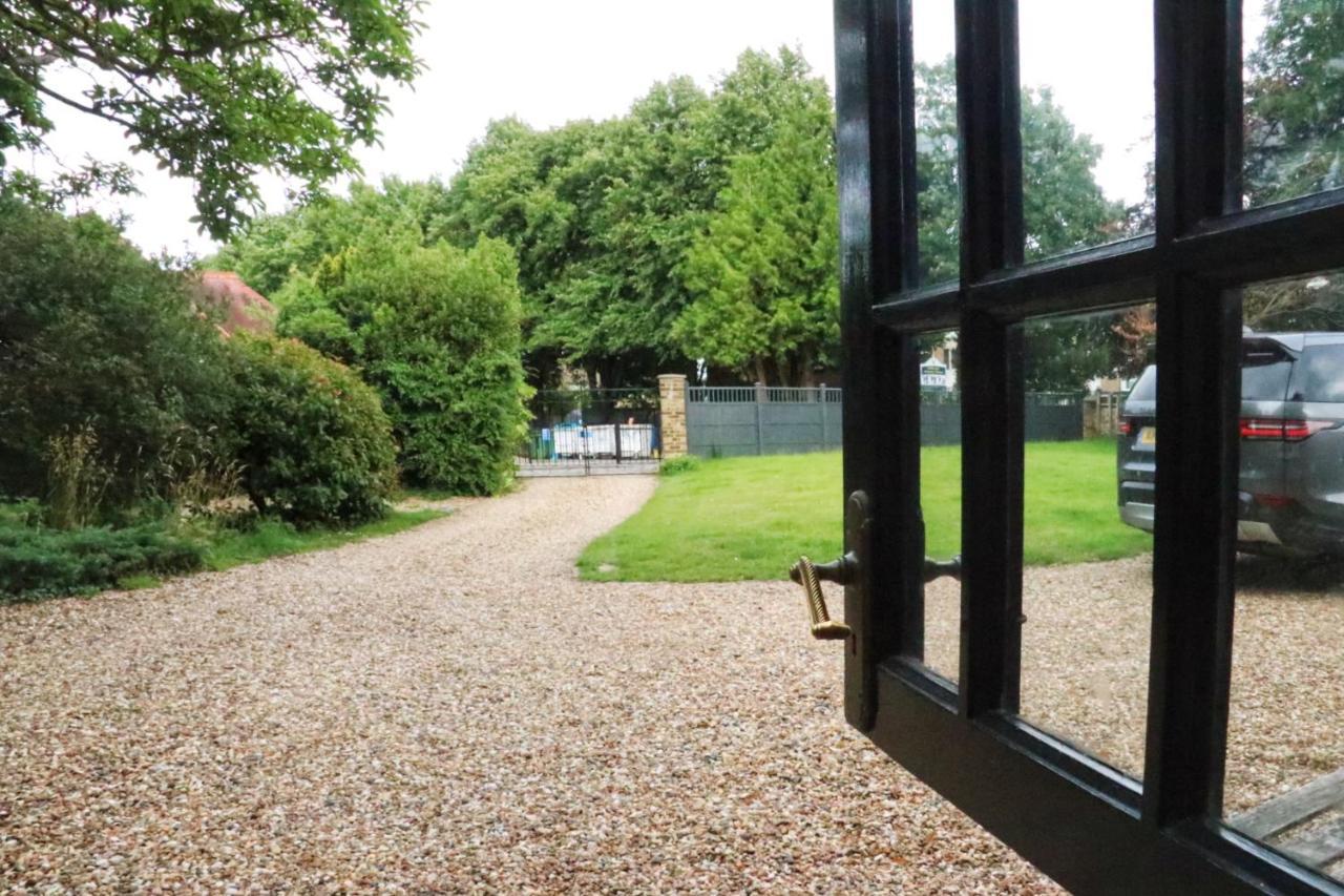 Lee Valley Lodge Чезент Екстер'єр фото