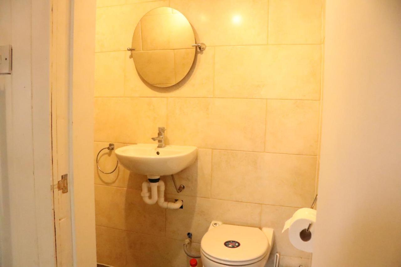 Lee Valley Lodge Чезент Екстер'єр фото